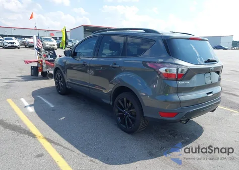 2017 Ford Escape Se из США, поврежденный, VIN 1FMCU0GD5HUB00721